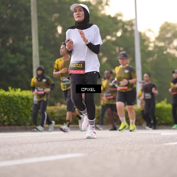 Runner Photo 6410395