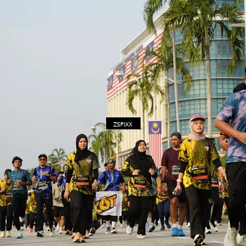 Runner Photo 6410463
