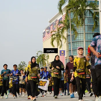 Runner Photo 6410464