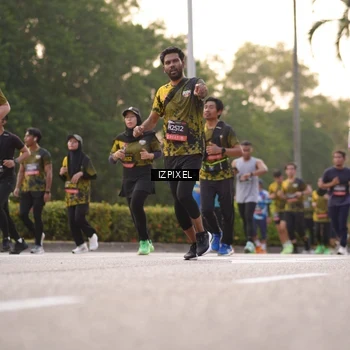 Runner Photo 6410502