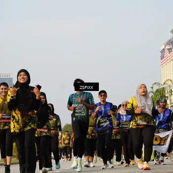 Runner Photo 6410506
