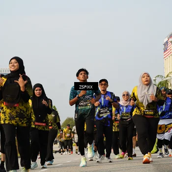 Runner Photo 6410512
