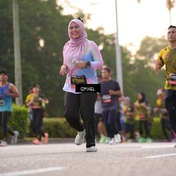 Runner Photo 6410597