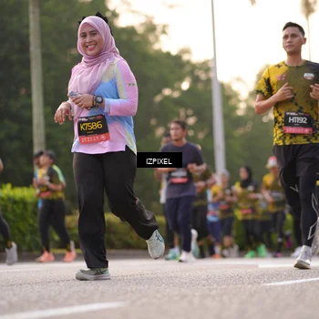 Runner Photo 6410610