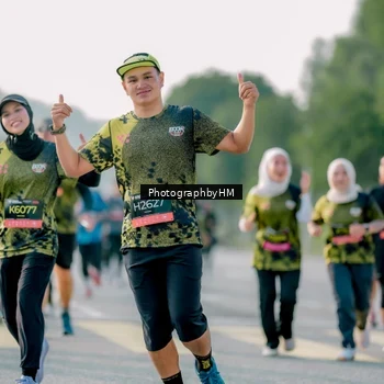 Runner Photo 6410620