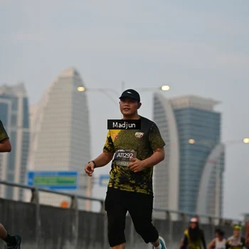 Runner Photo 6410636