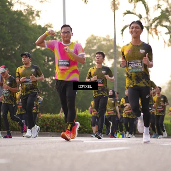Runner Photo 6410659