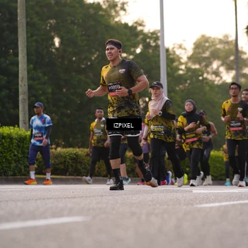 Runner Photo 6410688