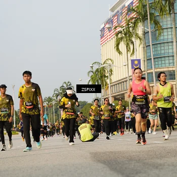 Runner Photo 6410691