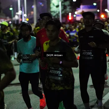 Runner Photo 6410698