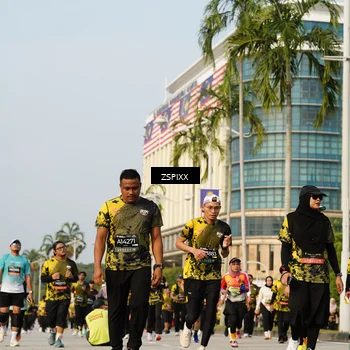 Runner Photo 6410759