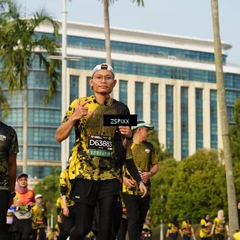 Runner Photo 6410772