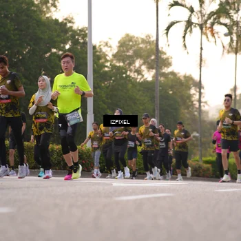 Runner Photo 6410777