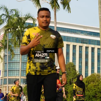 Runner Photo 6410819