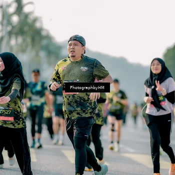 Runner Photo 6410875