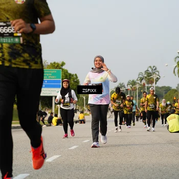 Runner Photo 6410886