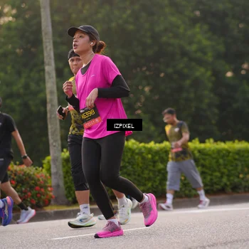 Runner Photo 6410895