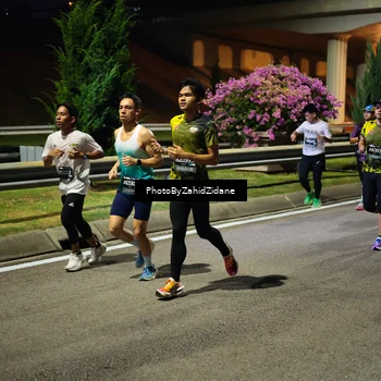Runner Photo 6410898