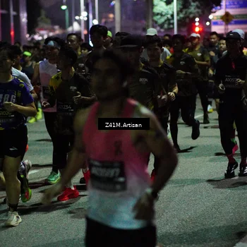 Runner Photo 6410899