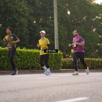 Runner Photo 6410975