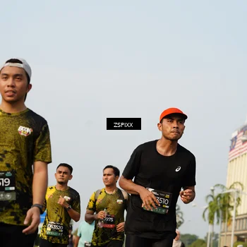 Runner Photo 6410984