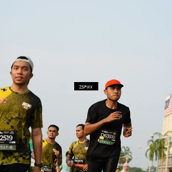 Runner Photo 6410985