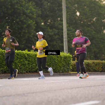 Runner Photo 6411035