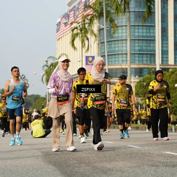 Runner Photo 6411051