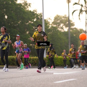 Runner Photo 6411086
