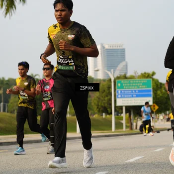 Runner Photo 6411101