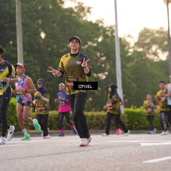 Runner Photo 6411122