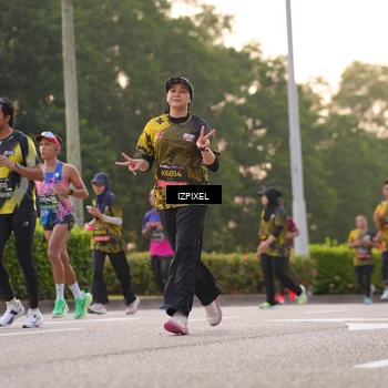 Runner Photo 6411124