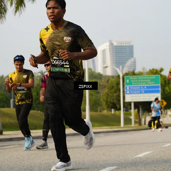 Runner Photo 6411126