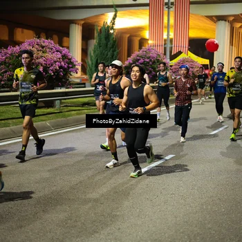 Runner Photo 6411142