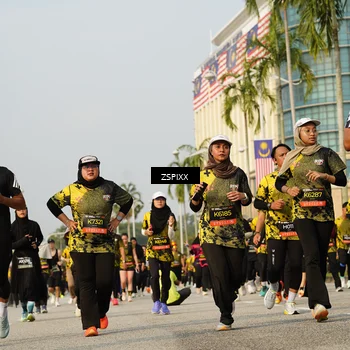 Runner Photo 6411152