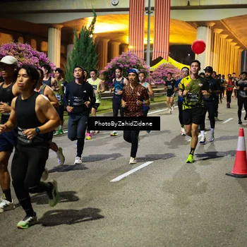 Runner Photo 6411224