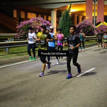 Runner Photo 6411254