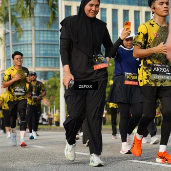 Runner Photo 6411319