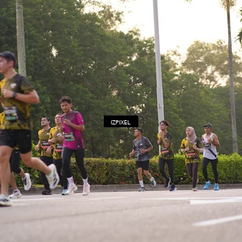 Runner Photo 6411321