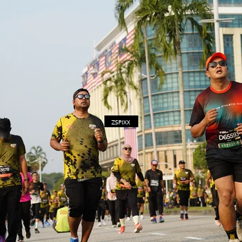 Runner Photo 6411325