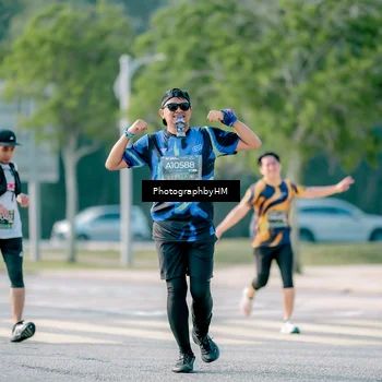 Runner Photo 6411335