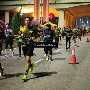 Runner Photo 6411338