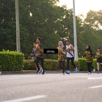 Runner Photo 6411384