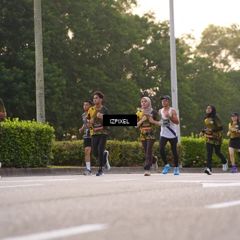 Runner Photo 6411393