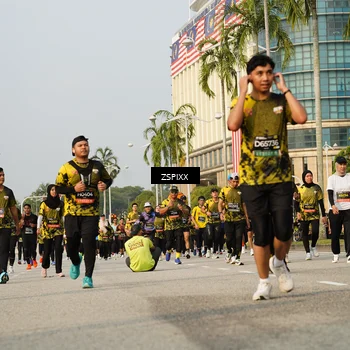 Runner Photo 6411407