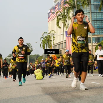 Runner Photo 6411434