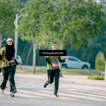 Runner Photo 6411502