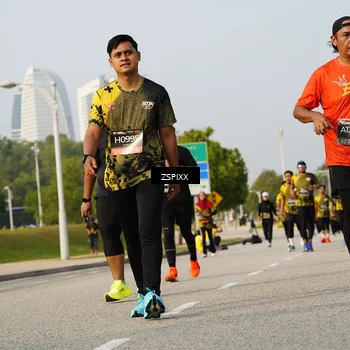 Runner Photo 6411513