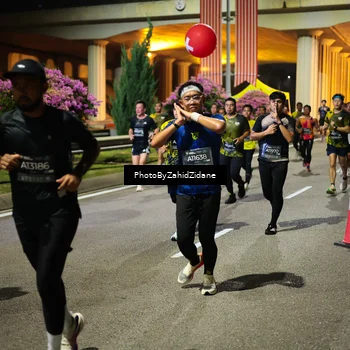 Runner Photo 6411517
