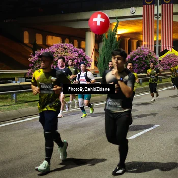 Runner Photo 6411619
